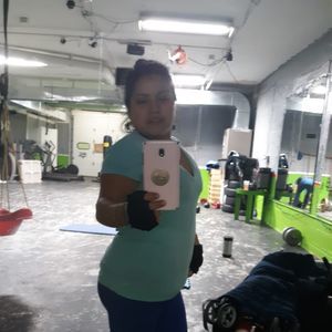 Meet your Posher, Gloria